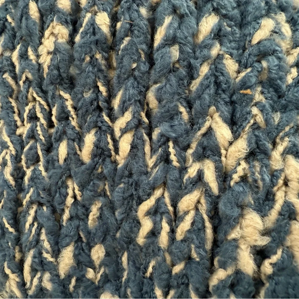 NEW Simply Noelle Scarf Convertible Infinity Straight Wrap Chunky Knit Blue Tan‎
